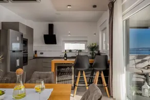 Villa with terrace, sauna & barbeque - Image 5