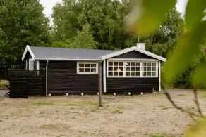 Child-friendly paradise for play and family life - Image 2
