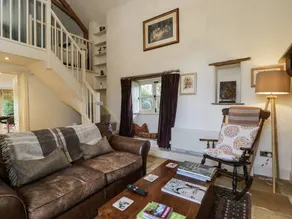 Cotswold cottage with hot tub - Image 3