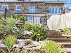 Family-oriented cottage with garden | Beach view | Next to the beach | Dogs allowed - Image 2