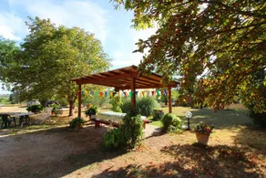 Typical villa with pigeon house known as “piccionaia” 2 km from Marciano della Chiana, in a hilly an - Image 5