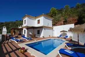Family-friendly nice villa with BBQ, private pool & terrace | Nature view | Pets allowed - Image 5