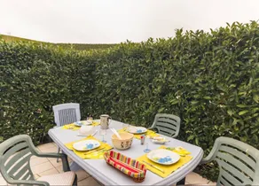 House with garden, BBQ & terrace | Garden view - Image 3