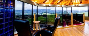 Luxury Cabin with Spa Amenities and Sublime Views near Sheffield, Tasmania - Image 2