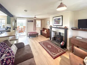 Fully equipped lovely cottage with garden | Pets allowed - Image 3
