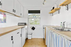 House with barbeque & terrace | Sea view | Beach nearby | Dogs allowed - Image 4
