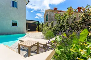 Villa Lota with a heated pool, sauna & E-car charger - Image 4