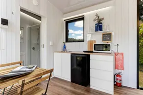 Amazing Tiny House with Fire Pit in Greens Creek, Queensland - Image 5