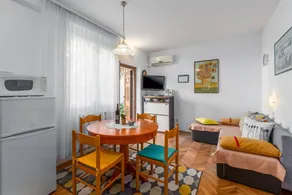 Wohnung mit Garten, Terrasse und Grill - Image 2