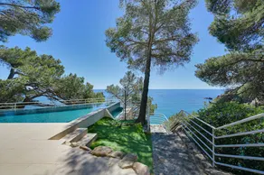 Fully equipped villa with garden, private pool & terrace | Beach nearby - Image 5