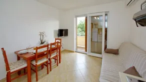Flat with barbeque | Next to the beach - Image 2