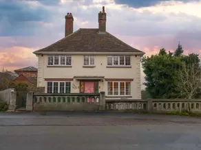 Family-oriented beautiful cottage with garden & hot tub | Pet-friendly - Image 2