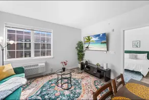 Family Friendly Deluxe 2 Bedroom Condo Only 25 mins to Soho - Image 2