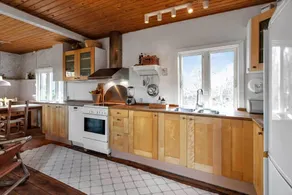 Family-oriented house with barbecue & terrace | Pets allowed - Image 3