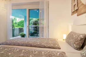 Holiday apartment with terrace | Garden view - Image 4
