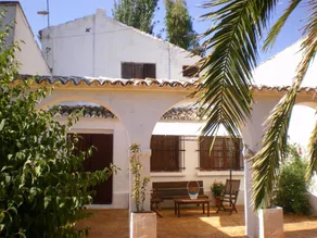 Charming holiday home with pool & barbeque - Image 3