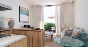 Apartment with pool, garden & BBQ | Sea view | Next to the beach - Image 4