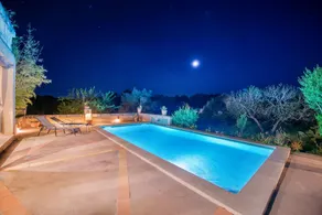 Villa with garden, terrace & barbecue - Image 2