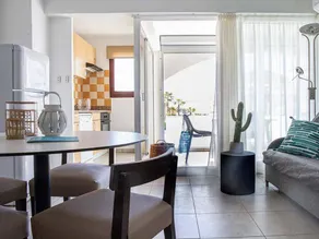 Apartment with pool | Sea view - Image 5