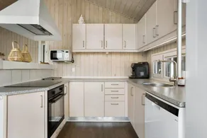 Big house with BBQ & terrace | Close to the beach - Image 5