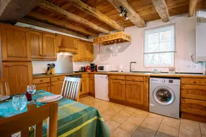 Charming Gîte La Grangette with Private Terrace, Garden, and Wi-Fi - Image 5