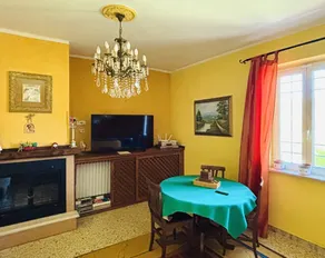 Accogliente casa di campagna per famiglie, con ampi spazi interni ed esterni - Image 4