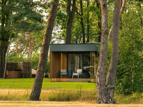 Lodge with jacuzzi & terrace - Image 4