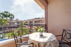 Appartement avec terrasse, piscine et jardin | Vue lac - Image 4