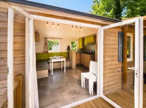 Maison avec jardin, barbecue et piscine - Image 4