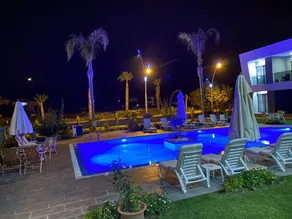 Family-friendly wonderful flat with garden, terrace & pool | Mountain view | Pets allowed - Image 4