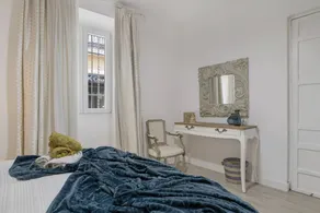 Lovely private room with terrace, fast internet & BBQ | City view | Suitable for remote work | Dogs allowed - Image 4