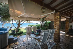 Merveilleuse maison de vacances adaptée aux familles avec barbecue, jacuzzi et sauna | Vue mer | À côté de la plage - Image 5