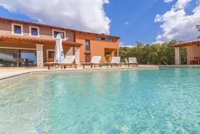 Casa vacacional con jardín y terraza - Image 3