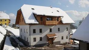 Holiday apartment with pool, barbecue & garden - Image 2