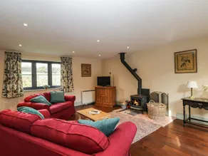 Cottage with garden - Image 4