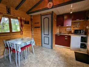Lovely chalet with garden & BBQ | Dogs allowed - Image 4