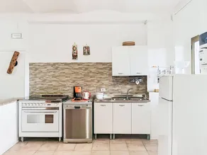 Appartamento con barbecue, terrazza e giardino - Image 4