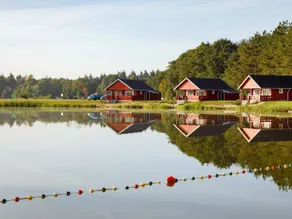 Lodge mit beheiztem Pool und Garten - Image 4