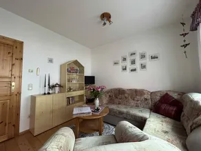 Children-friendly flat with BBQ, pool & garden | Pool view | Pets allowed - Image 4