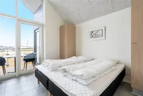 Apartment with garden & BBQ - Image 5