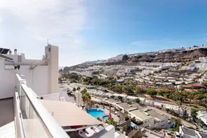 Flat with pool & terrace | Mountain view | Dogs allowed - Image 2