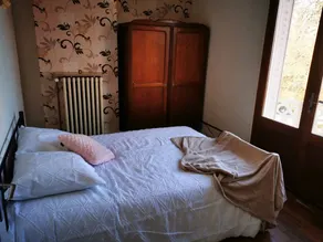 Bed & breakfast with garden, pool & barbeque - Image 4