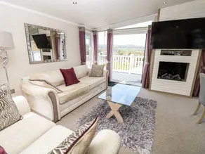 Family-oriented charming cottage with garden, pool & hot tub | Beach view | Close to the beach | Pets are welcome - Image 2