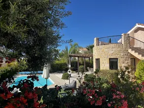 Wunderschöne Villa mit Grill, Garten und Terrasse - Image 2