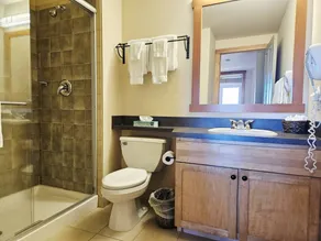 Condo with private pool - Image 5