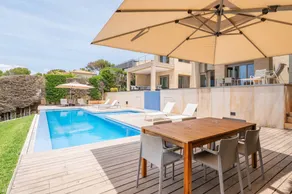 Herce Property - Minimalist & Mediterranean - Image 3