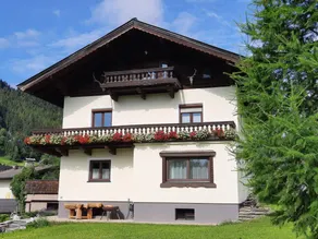 Voll ausgestattete Ferienwohnung mit Garten und Terrasse | Skifahren in der Nähe - Image 3