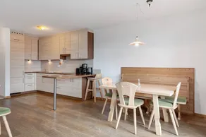 Schöne Wohnung mit Pool, Sauna und Garten | Bergblick - Image 2