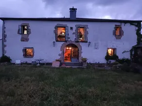 Maison de vacances adaptée aux familles avec terrasse, barbecue et jardin | Vue montagne | Adaptée au travail à distance | Avec animaux bienvenus - Image 2