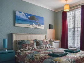 Agréable cottage adapté aux familles avec sauna | Vue rivière | Plage à proximité | Avec animaux admis - Image 4